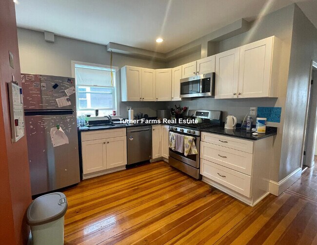 Primary Photo - 23 Berwick Rd