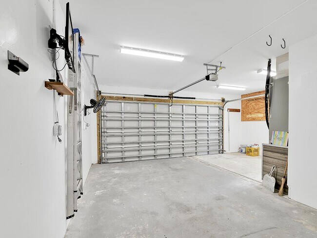 Building Photo - 3104 Pierson Dr
