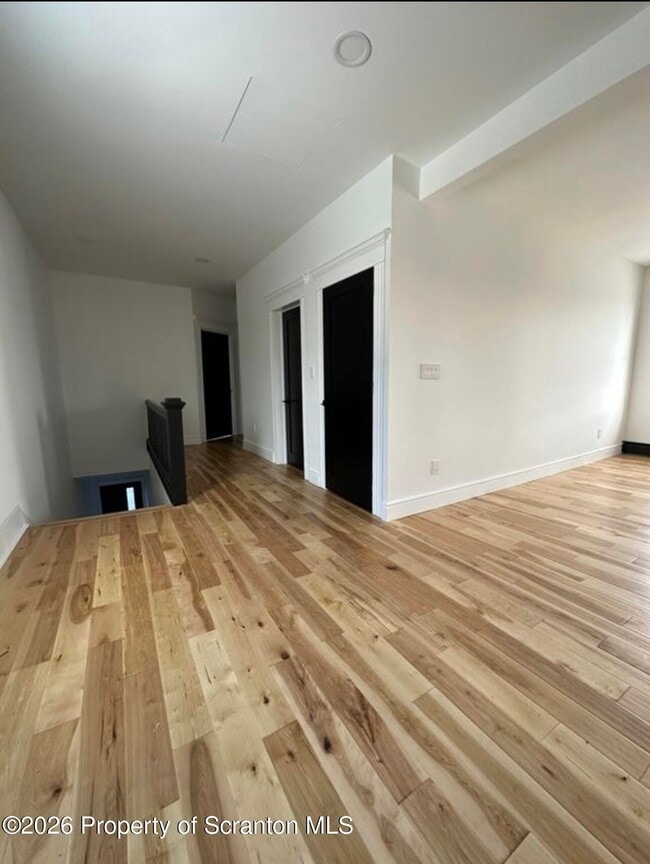 Building Photo - 200 Oak St