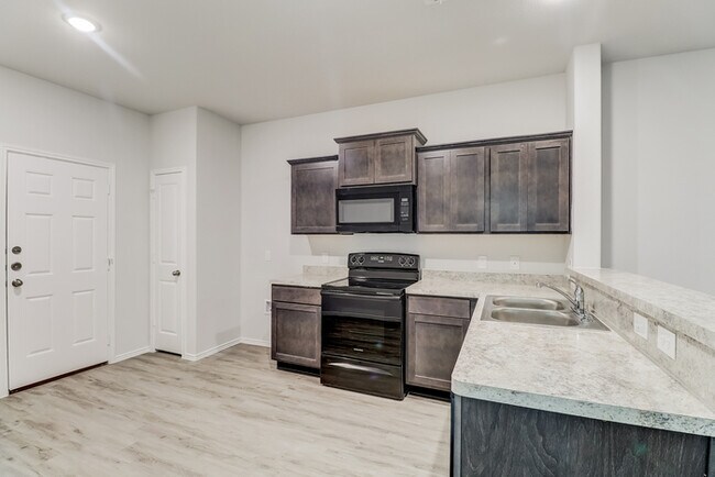 Building Photo - 1412 Ester Ln