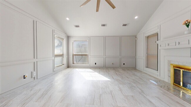 Building Photo - 14715 Woodward Gardens Dr