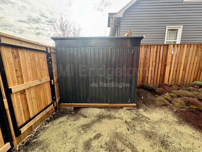 Building Photo - 7300 N Mobile Ave