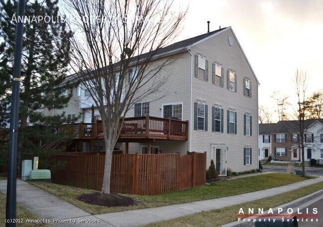 Building Photo - 2701 Thornbrook Ct