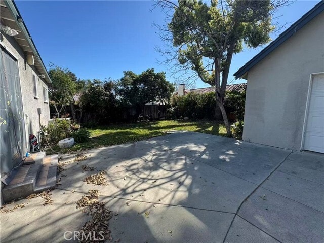 Building Photo - 1965 S El Molino Ave