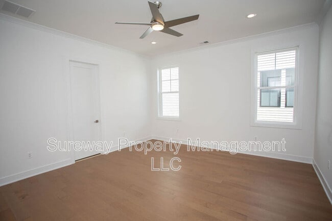 Building Photo - 7 Cole Pl