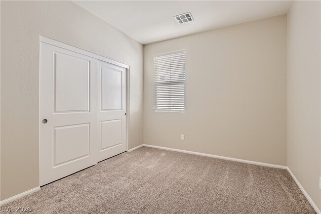 Building Photo - 974 Spiracle Ave