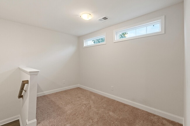 Building Photo - 314 Sumac Trail
