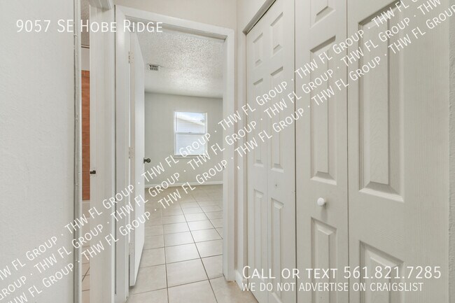 Building Photo - 9057 SE Hobe Ridge Ave
