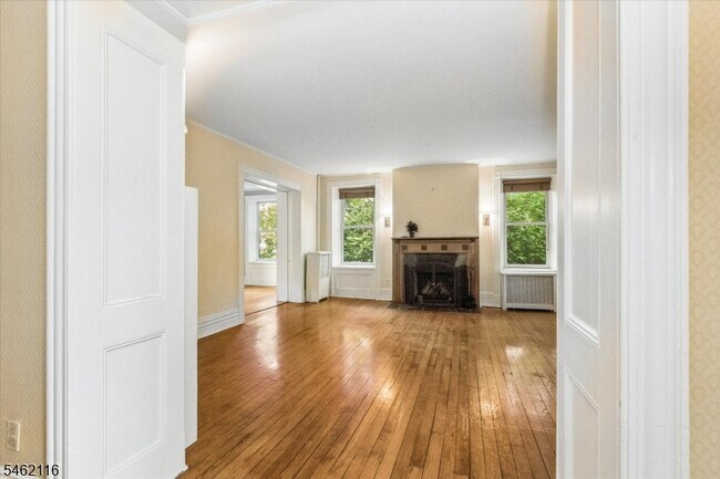 Building Photo - 145 Watchung Ave