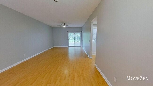 Building Photo - 725 Bragg Dr