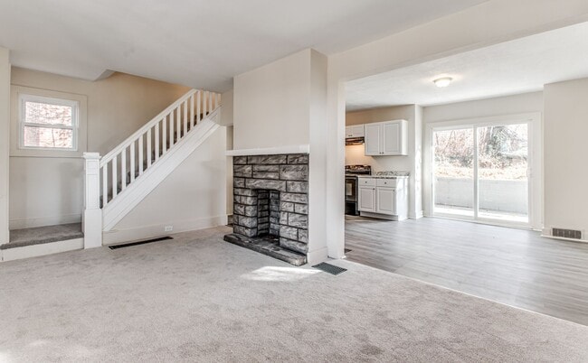 Building Photo - 2 bedroom home in Garfield for Rent!