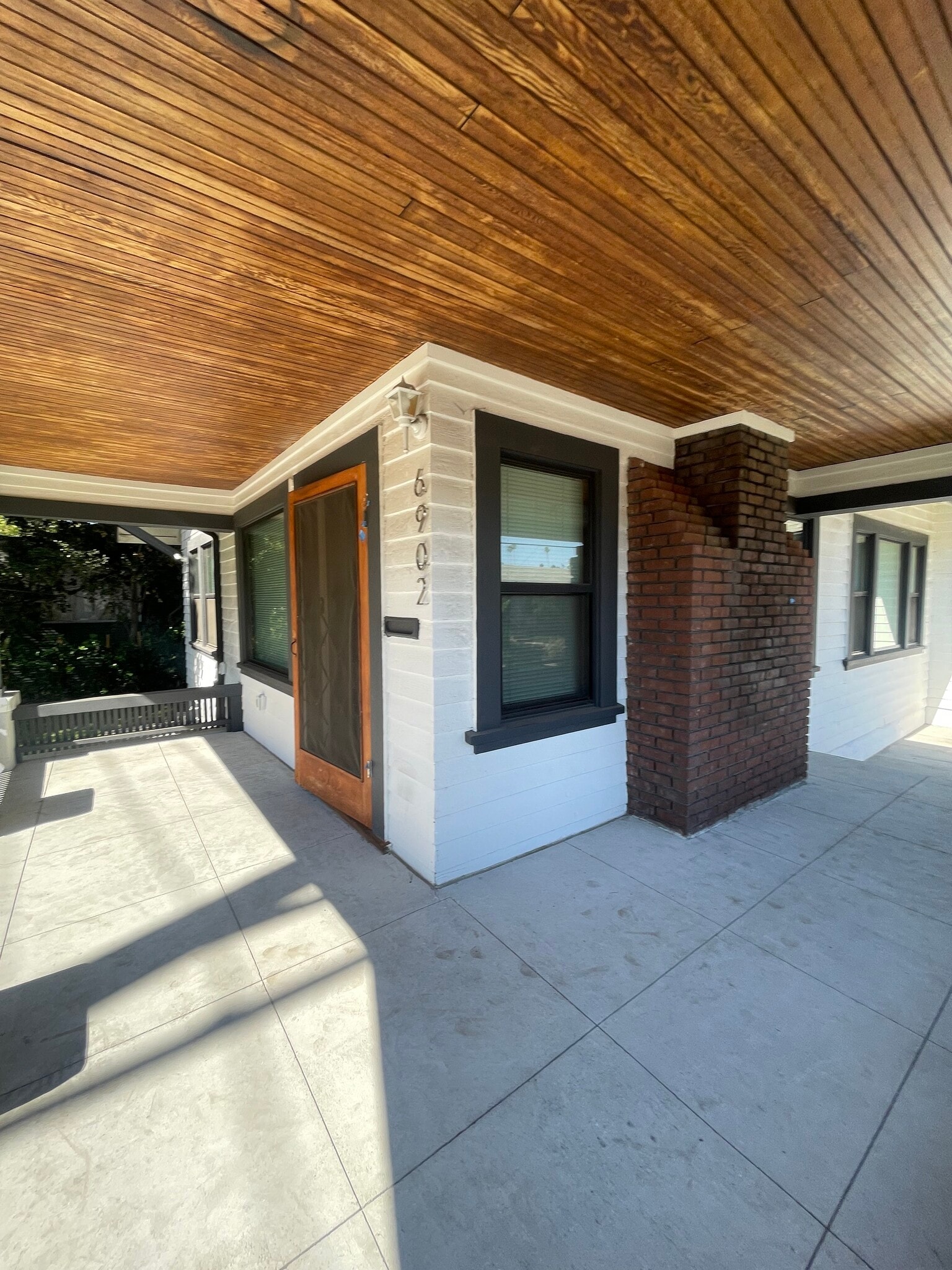 wrap around porch - 6902 N Figueroa St