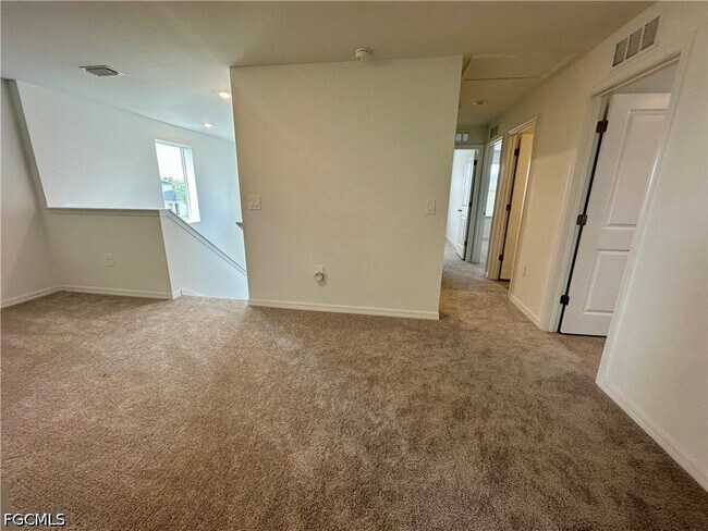 Building Photo - 11812 Cloverly Ln