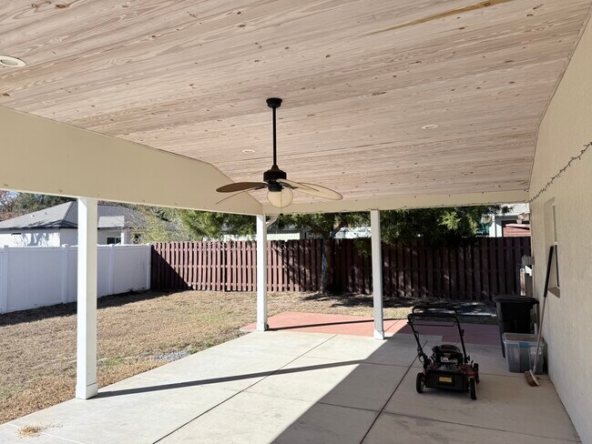 Building Photo - 16356 SE 87th Ave