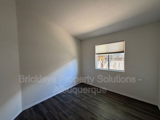 Building Photo - 6019 Full Moon Ave NW