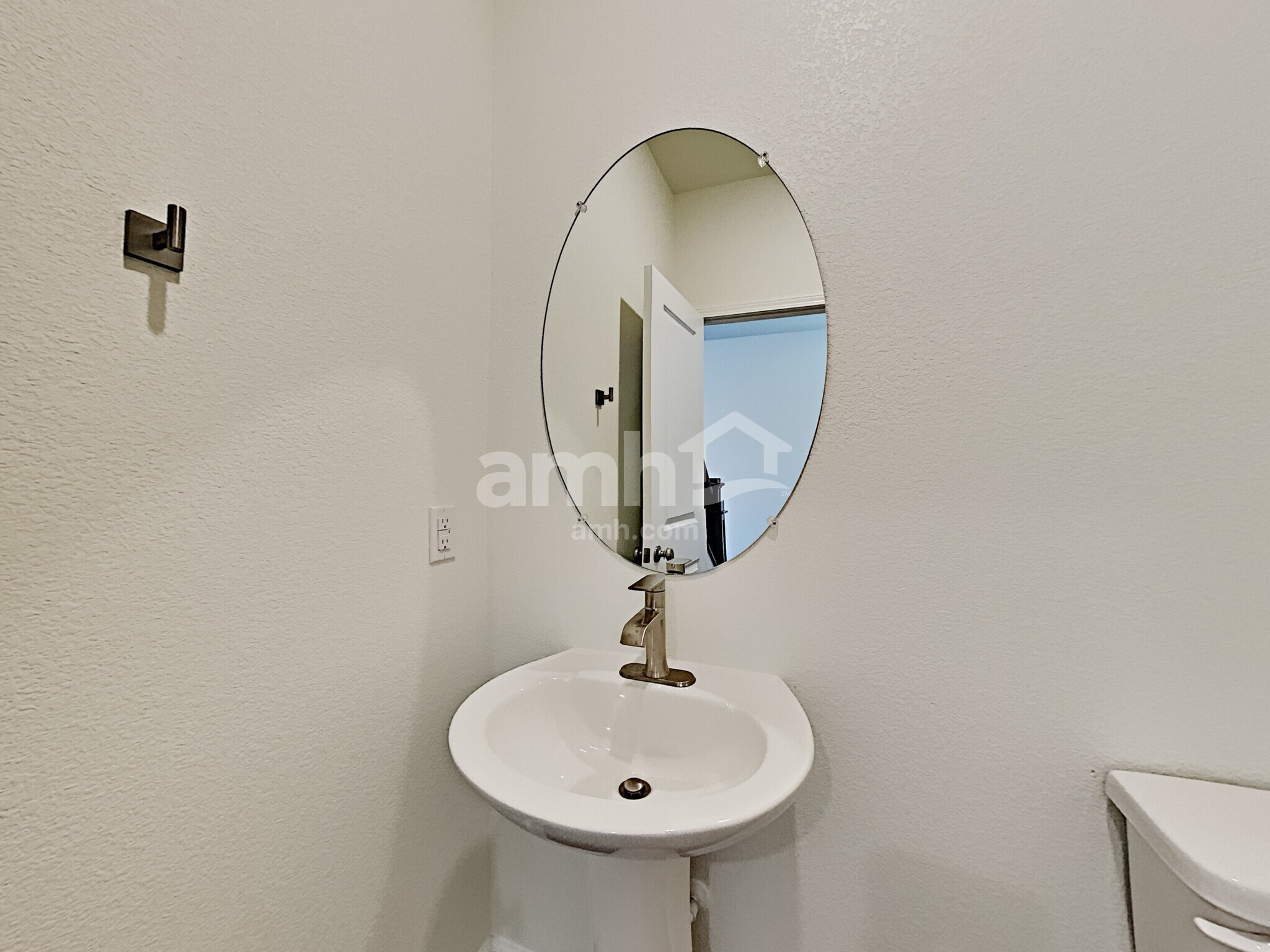 Building Photo - 7285 Arroyo Crossing Pkwy