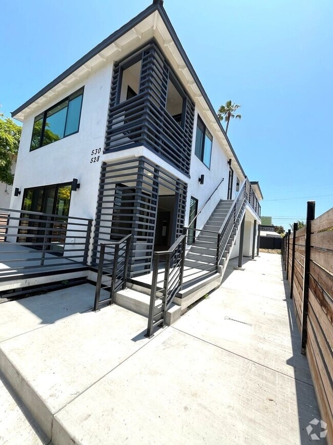 Building Photo - VE0528 (RSO)