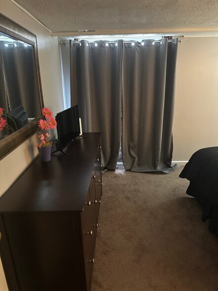 Building Photo - 1149 W Monroe St