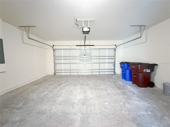 Building Photo - 2054 Tay Wes Dr