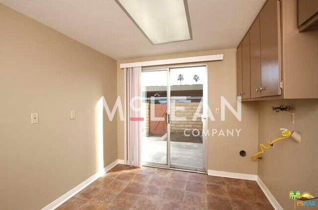Building Photo - Spacious 4-Bedroom Condo in Indian Canyon Gardens – Palm Springs Living at Its Best!
