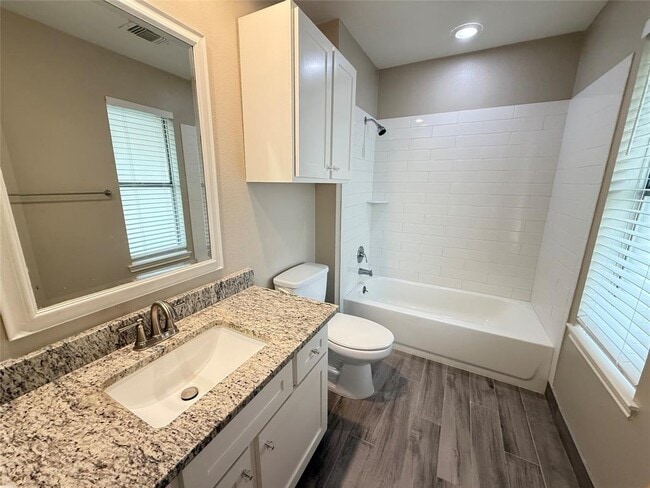 Building Photo - 4418 Leyland Dr