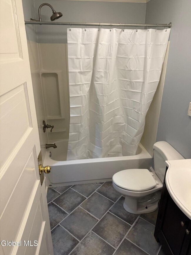 Building Photo - 24-26-26 Penrose Ave