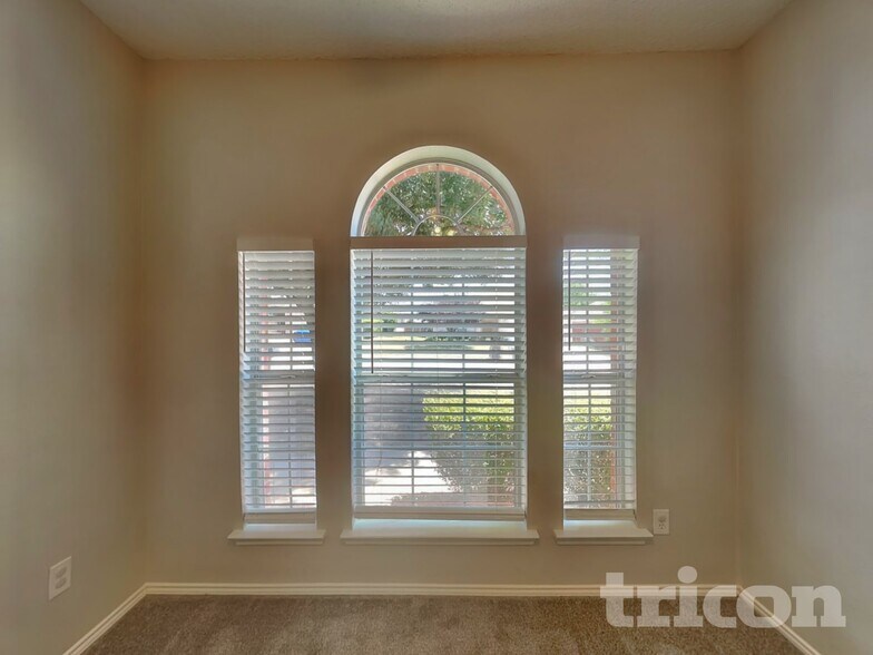 Building Photo - 6313 Downeast Dr