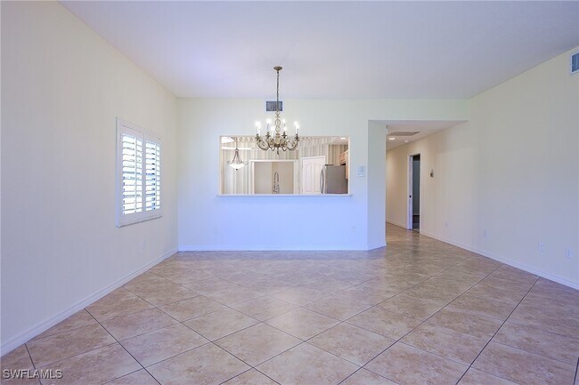 Building Photo - 5805 Grande Reserve Way