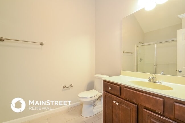 Building Photo - 568 Fox Run Cir