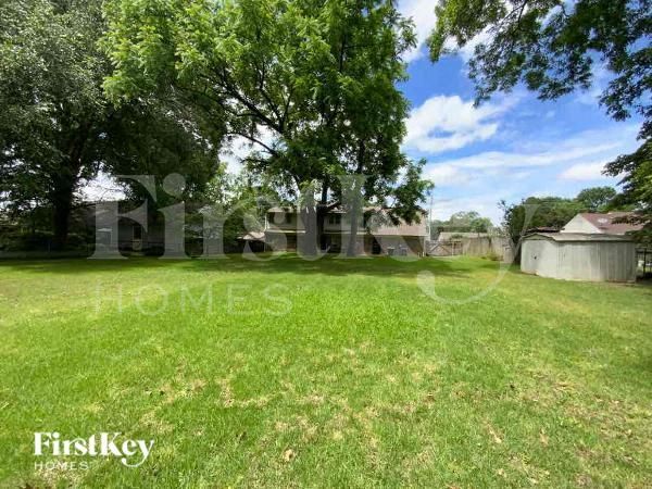 Building Photo - 5749 North St