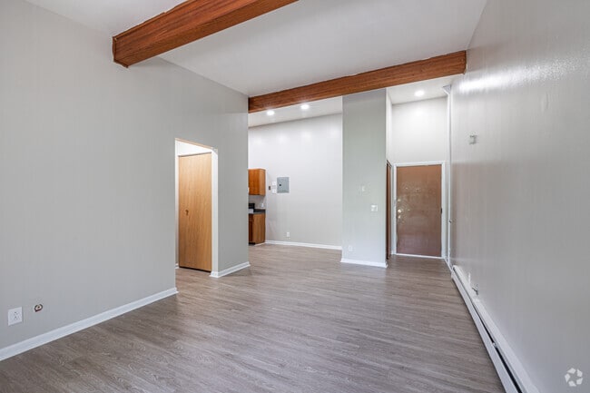 Interior Photo - Highland Apartments (Highland Caddis, LLC)