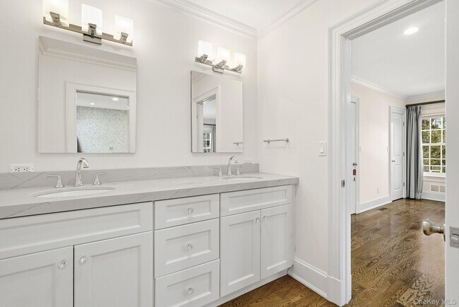 Building Photo - 59 Park Rd