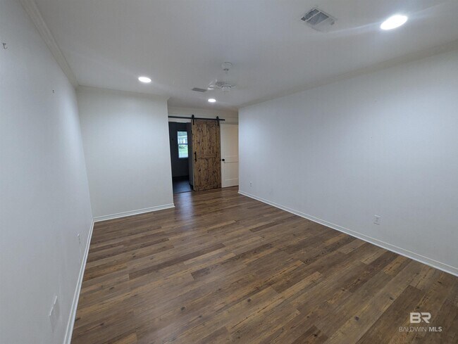 Building Photo - 507 Patlynn Dr