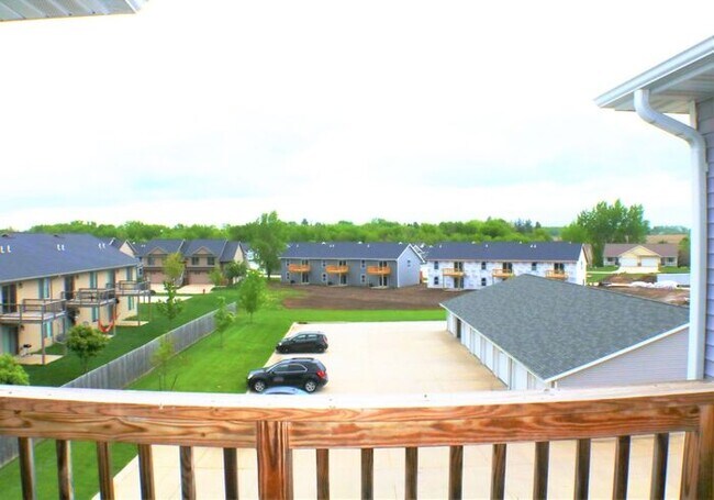 Building Photo - $1,135 | 2 Bedroom, 2 Bathroom Condo | No ...
