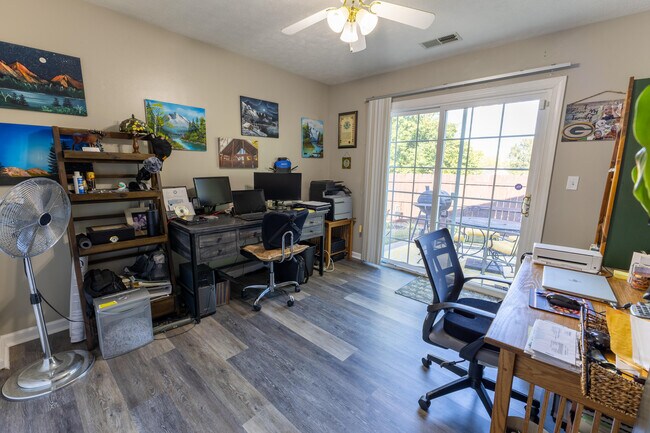 Building Photo - 4216 Kensington Garden Ct