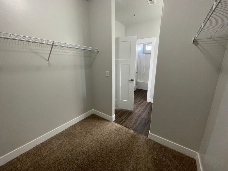Building Photo - 13226 S Andros Ln