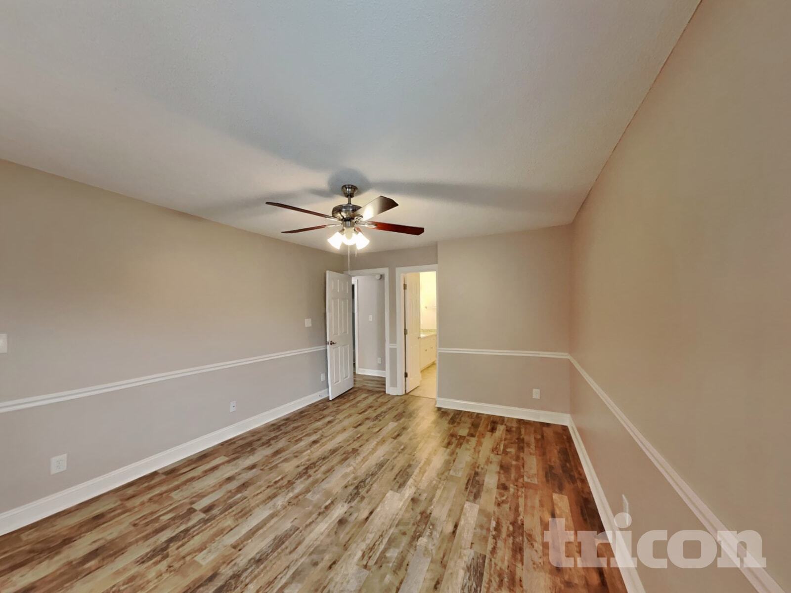 Building Photo - 622 Commander Dr