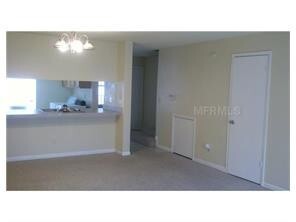 Building Photo - Beautiful Temple Terrace Townhome!