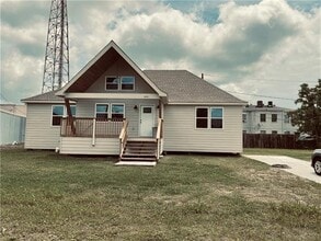 Building Photo - 601 Rouyer St