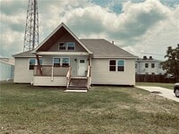 Building Photo - 601 Rouyer St