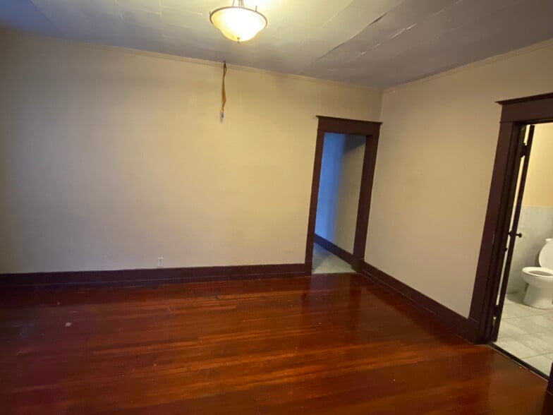 Dining Room - 313 S 3rd St