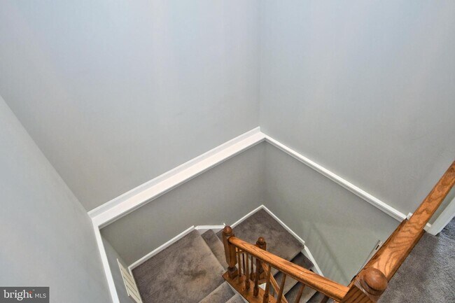 Building Photo - 3435 Westview Dr