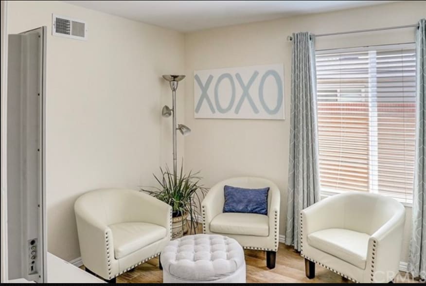 Building Photo - 20235 Galway Ave