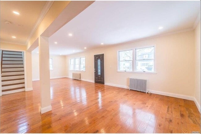 Building Photo - 44 Ruxton St
