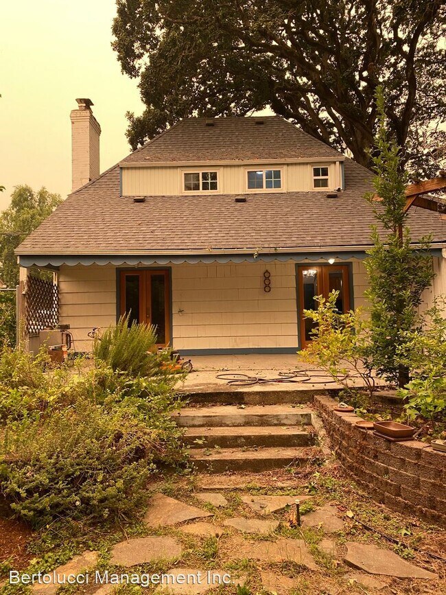 Building Photo - 2 br, 1 bath House - 760 Liberty St. SE