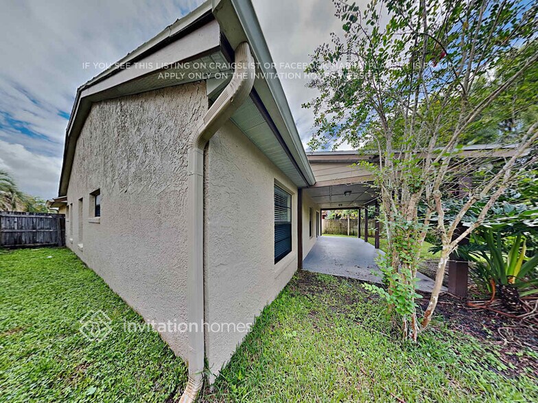 Building Photo - 1043 Burnett St