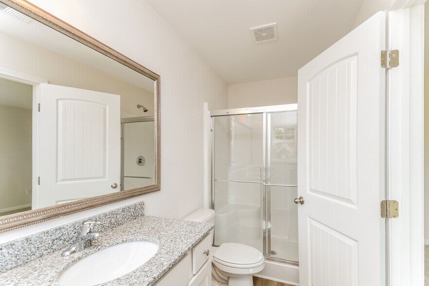 Building Photo - 313 Noble Ln