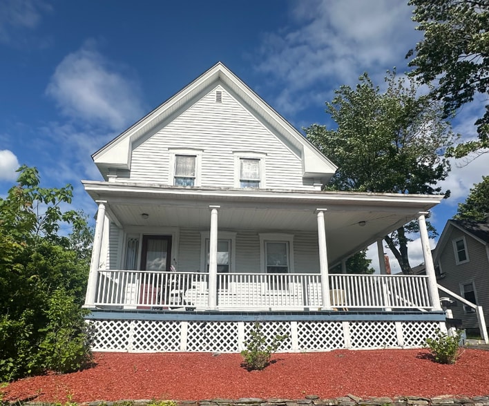 Building Photo - 817 Union St