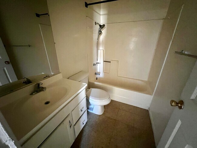 Building Photo - 73796 Cactus Dr