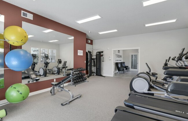 Building Photo - Modern Ground-Level Condo in River Terrace...